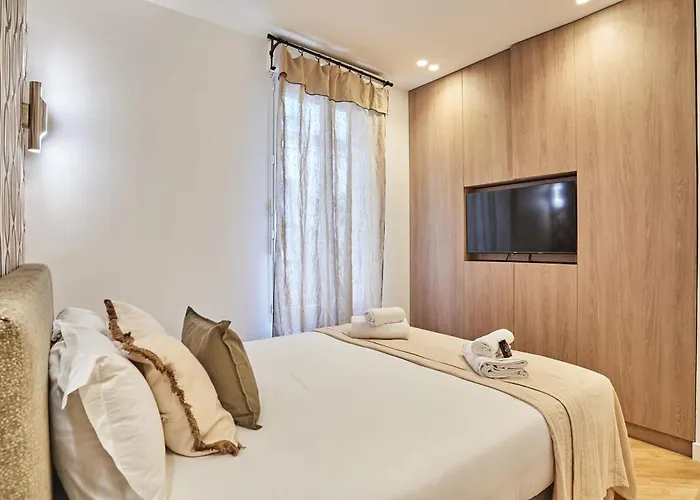 Modern 2 Bedrooms Center Of Апартаменты Париж